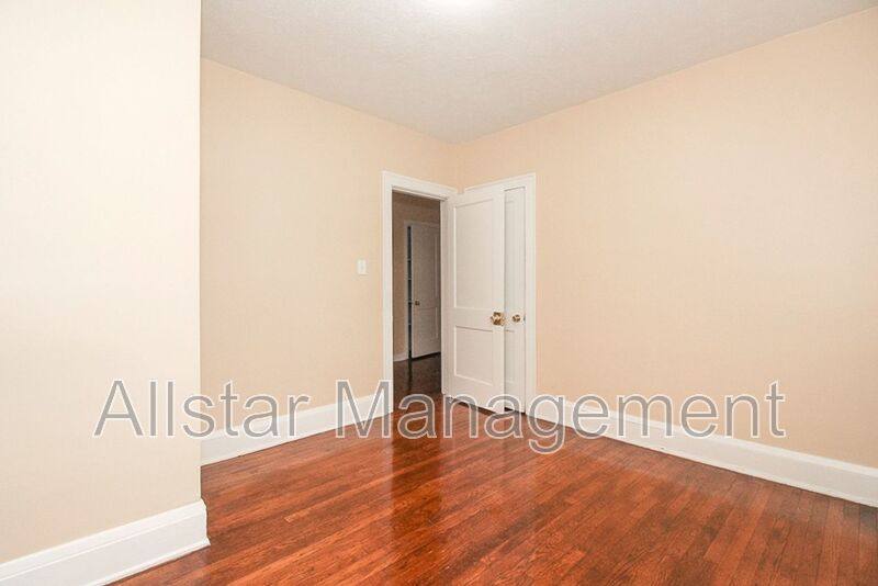 Apartment for rent at 2100 Cottage Grove Dr, Cleveland, OH 44118