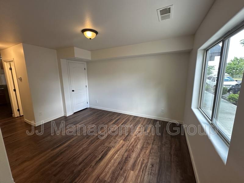 Apartment for rent at 6203 N Astor St #2, Spokane, WA 99208