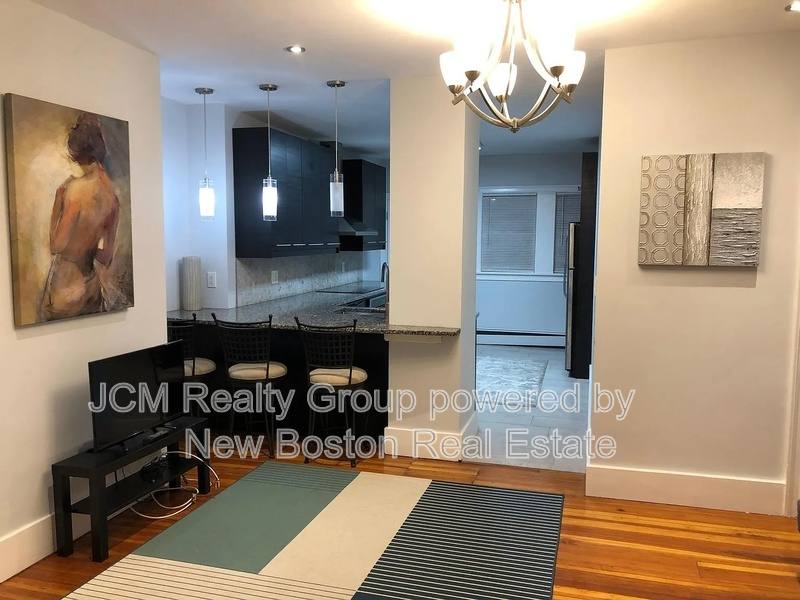 Townhouse for rent at 18 W St #1 1st Floor, Everett, MA 02149