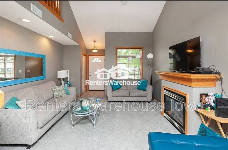 Townhouse for rent at 3799 Village Run Dr #307, Des Moines, IA 50317