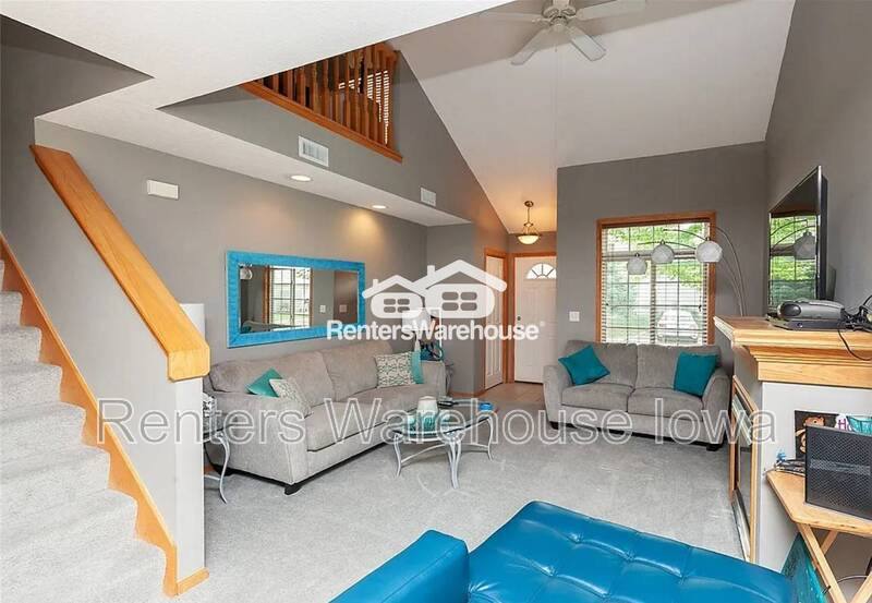 Townhouse for rent at 3799 Village Run Dr #307, Des Moines, IA 50317