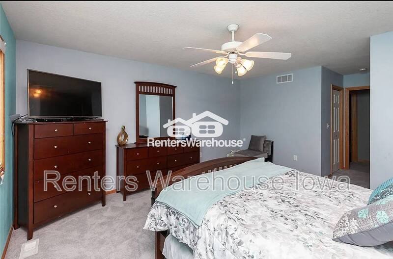 Townhouse for rent at 3799 Village Run Dr #307, Des Moines, IA 50317