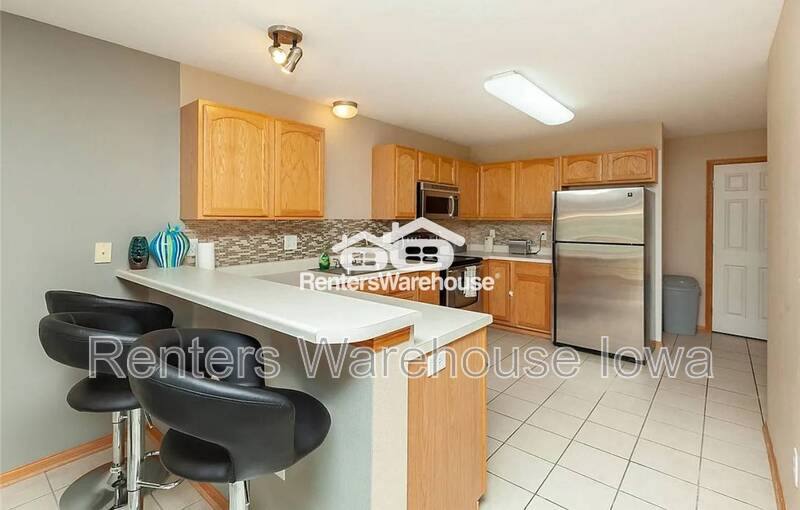 Townhouse for rent at 3799 Village Run Dr #307, Des Moines, IA 50317