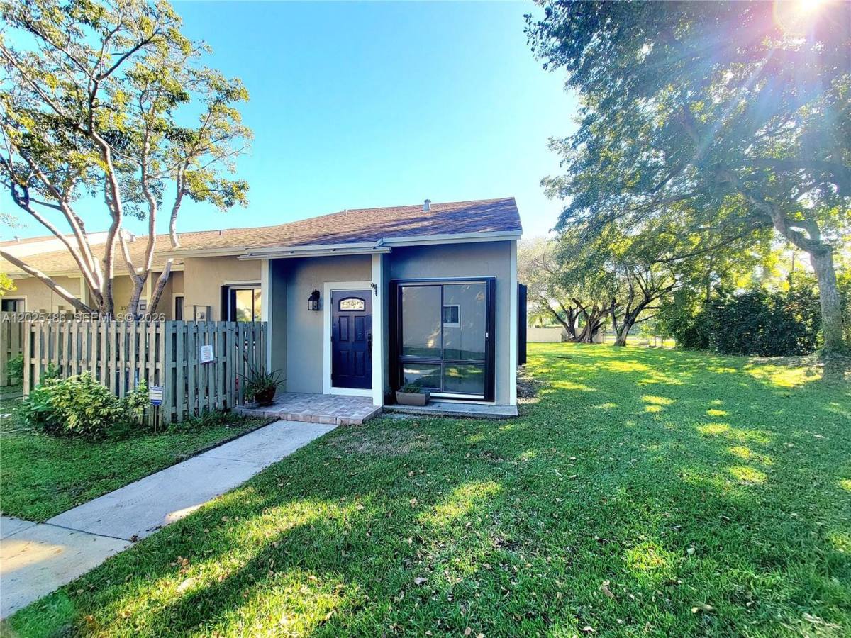 Townhouse for rent at 3504 NW 111th Ave, Fort Lauderdale, FL 33351