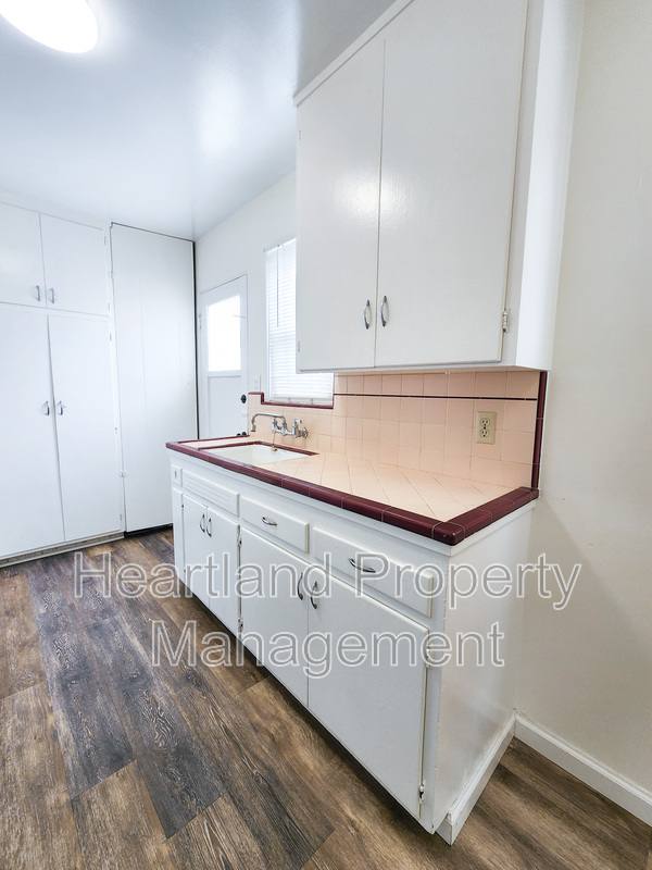 Apartment for rent at 848 1 2 Emerald St, San Diego, CA 92109