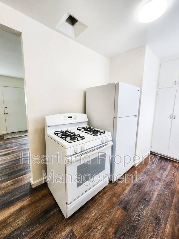 Apartment for rent at 848 1 2 Emerald St, San Diego, CA 92109