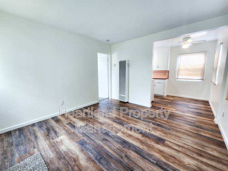 Apartment for rent at 848 1 2 Emerald St, San Diego, CA 92109