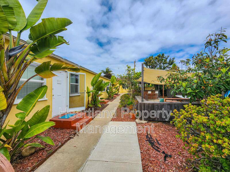 Apartment for rent at 848 1 2 Emerald St, San Diego, CA 92109