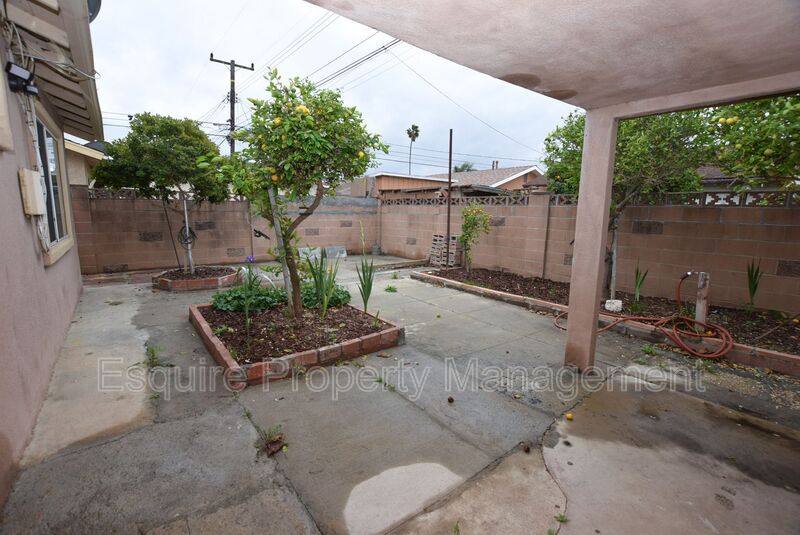 House for rent at 341 Julian St, Oxnard, CA 93030