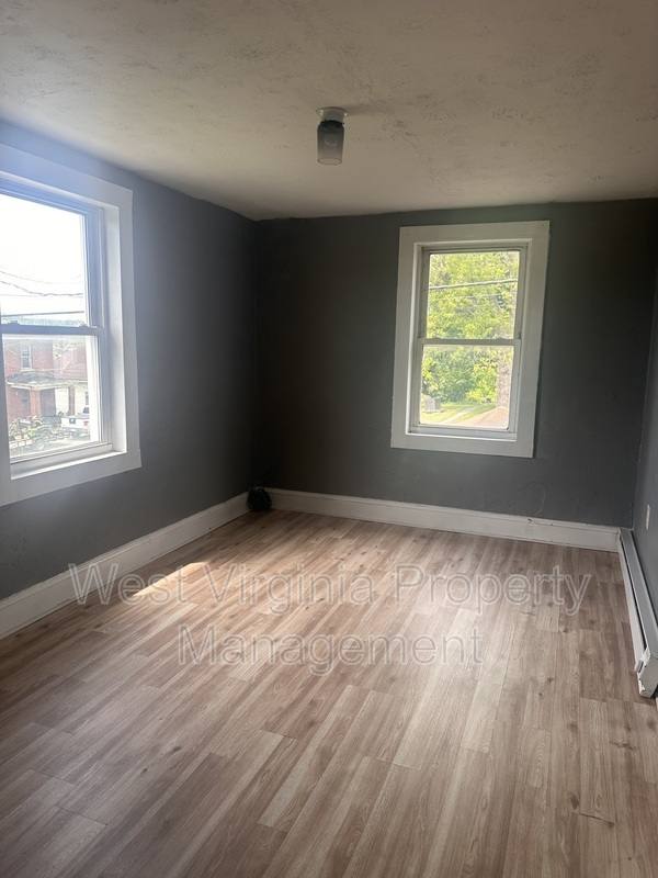 Apartment for rent at 304 N 3rd St, Princeton, WV 24740