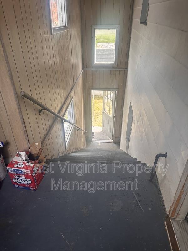 Apartment for rent at 304 N 3rd St, Princeton, WV 24740