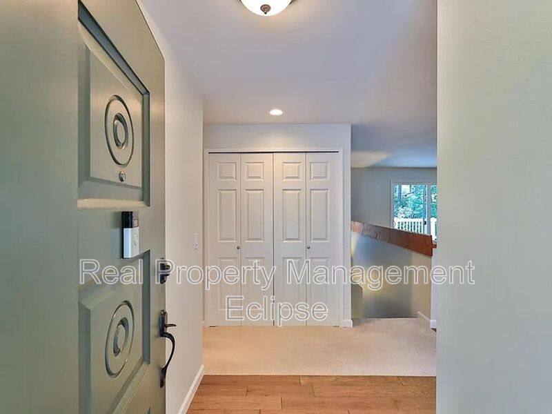 House for rent at 4126 161st Ave SE, Bellevue, WA 98006