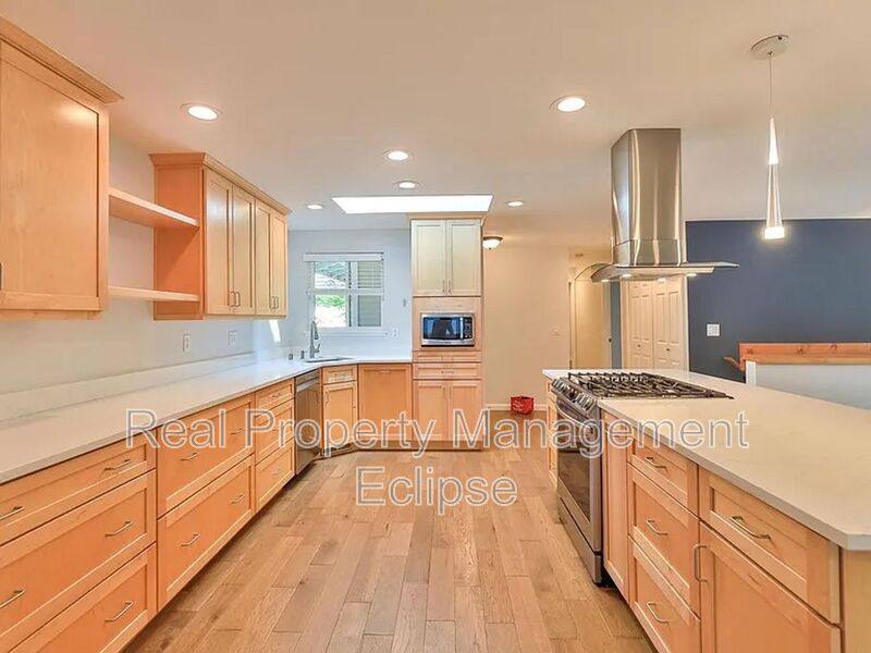 House for rent at 4126 161st Ave SE, Bellevue, WA 98006