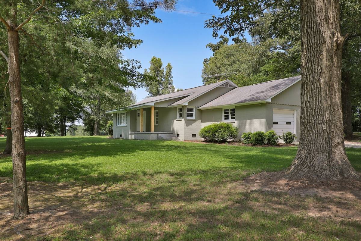 House for rent at 525 McClain Rd, Martin, TN 38237