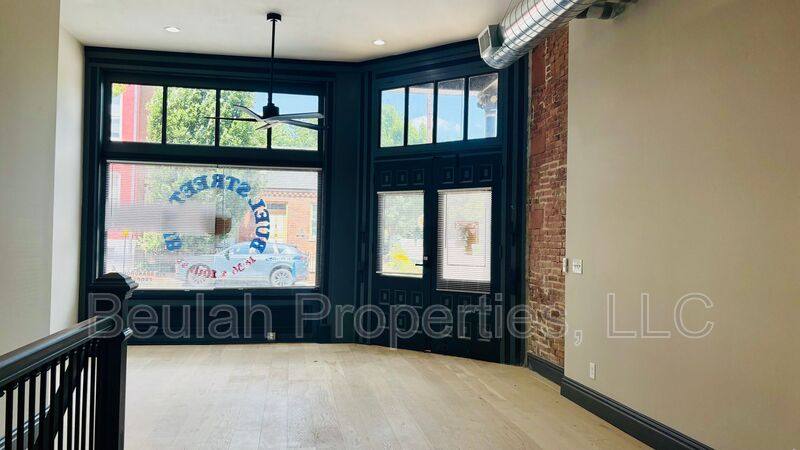 Apartment for rent at 1836-1838 S 10th St, Saint Louis, MO 63104
