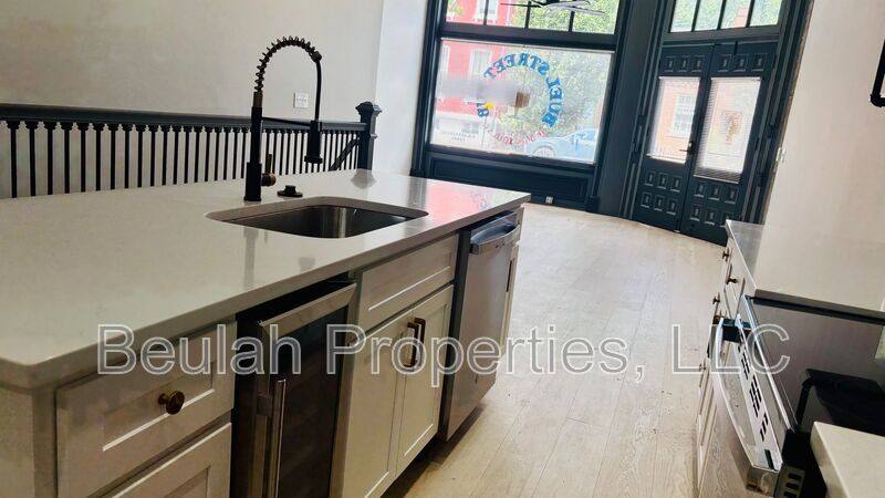 Apartment for rent at 1836-1838 S 10th St, Saint Louis, MO 63104