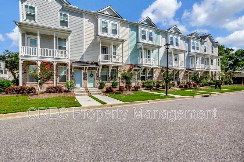 House for rent at 306 Pathfinder Way, Charleston, SC 29492