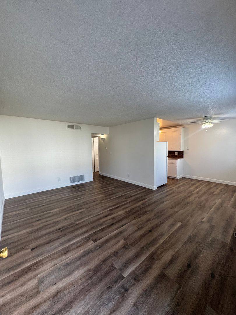 Apartment for rent at 221 Quincy St, Stockton, CA 95207