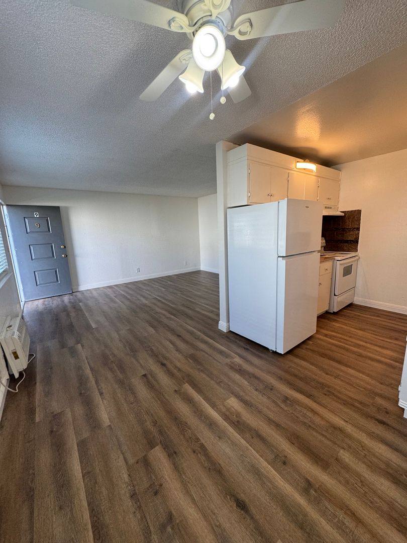 Apartment for rent at 221 Quincy St, Stockton, CA 95207