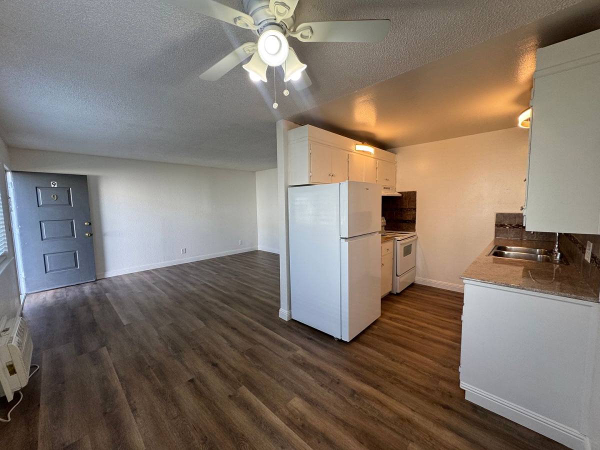 Apartment for rent at 221 Quincy St, Stockton, CA 95207