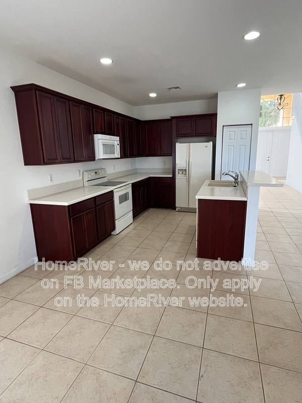 House for rent at 2068 Par Dr, Naples, FL 34120