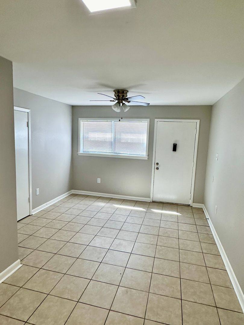 Apartment for rent at 709 Melody Lane, Searcy, AR 72143
