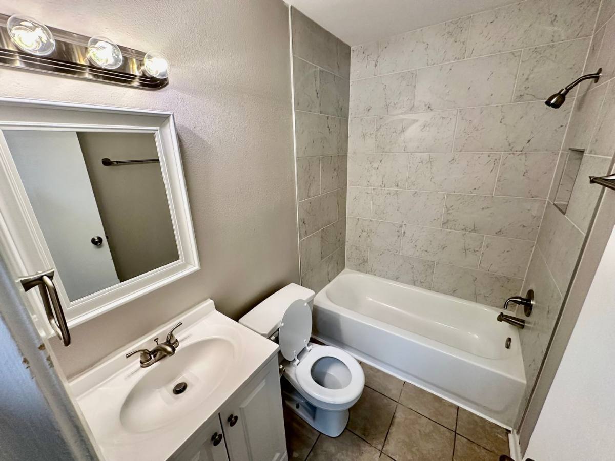 Apartment for rent at 709 Melody Lane, Searcy, AR 72143