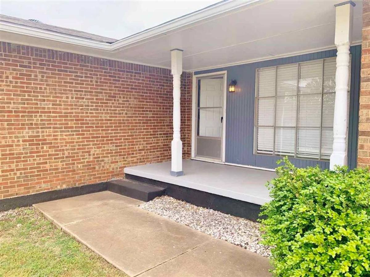House for rent at 4207 SE Camden Way, Lawton, OK 73501