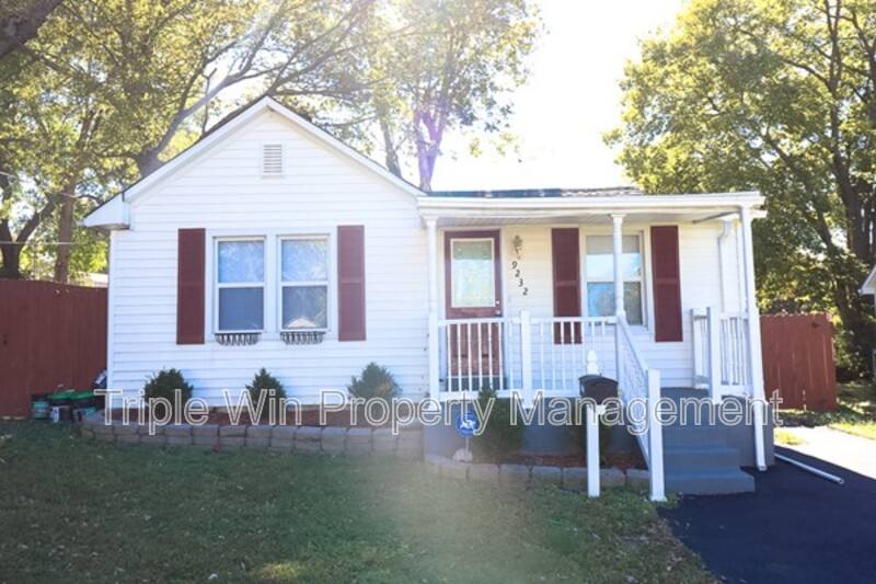 House for rent at 9232 Bristol Ave, Saint Louis, MO 63114