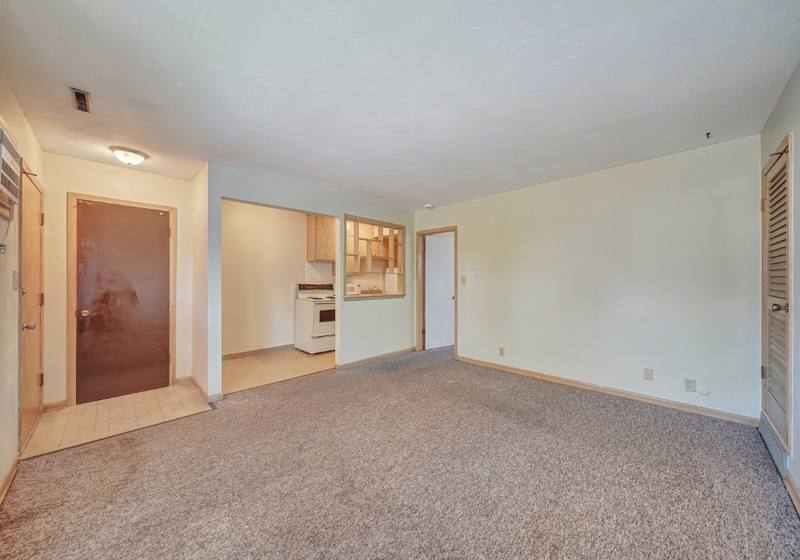 Apartment for rent at 5050 Cleveland Ave #3, Lincoln, NE 68504