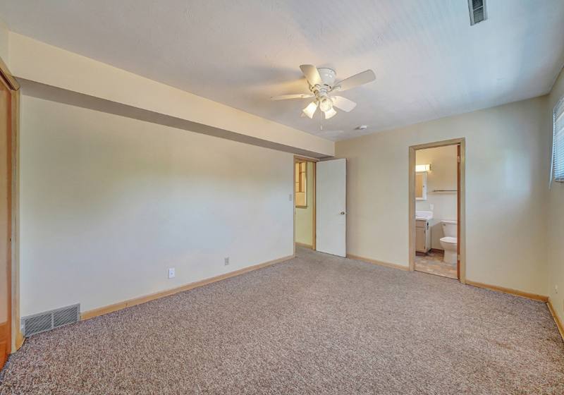 Apartment for rent at 5050 Cleveland Ave #3, Lincoln, NE 68504