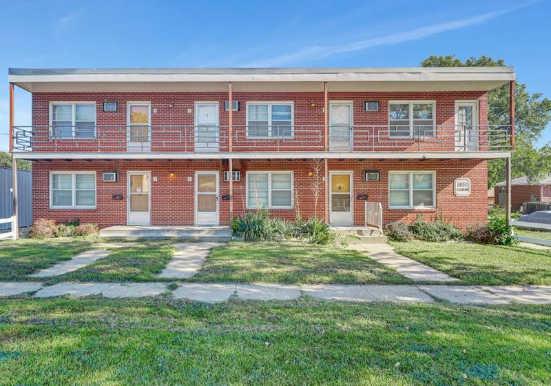 Apartment for rent at 5050 Cleveland Ave #3, Lincoln, NE 68504