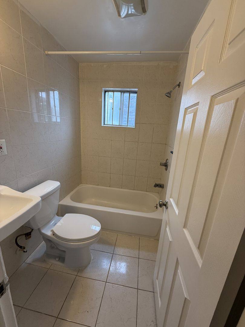 Apartment for rent at 29 Beverly Ave, Lansdowne, PA 19050