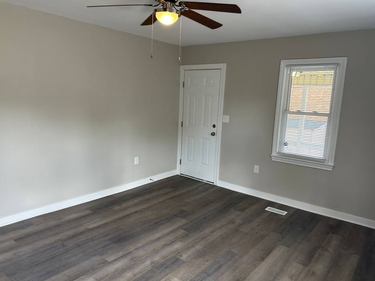 House for rent at 9 NE 30th St, Winston Salem, NC 27105