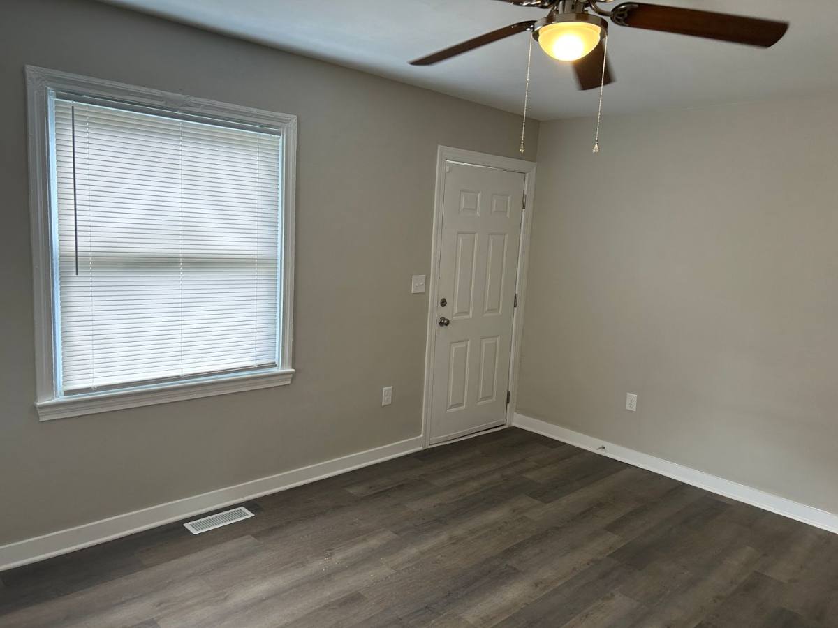 House for rent at 9 NE 30th St, Winston Salem, NC 27105