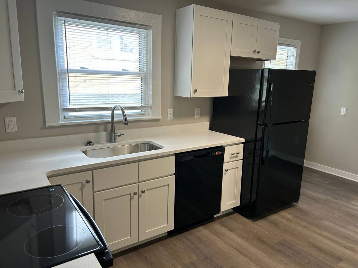 House for rent at 9 NE 30th St, Winston Salem, NC 27105