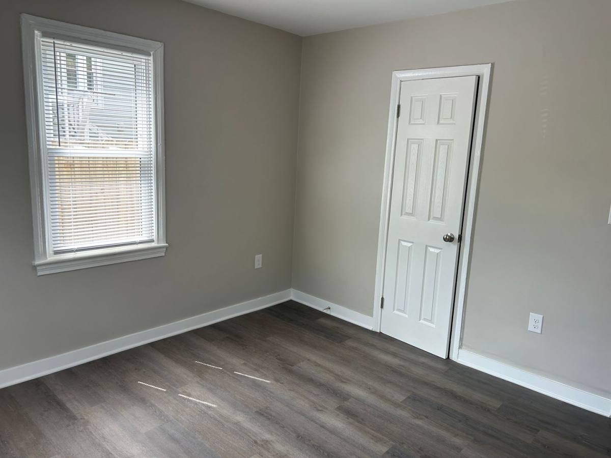 House for rent at 9 NE 30th St, Winston Salem, NC 27105