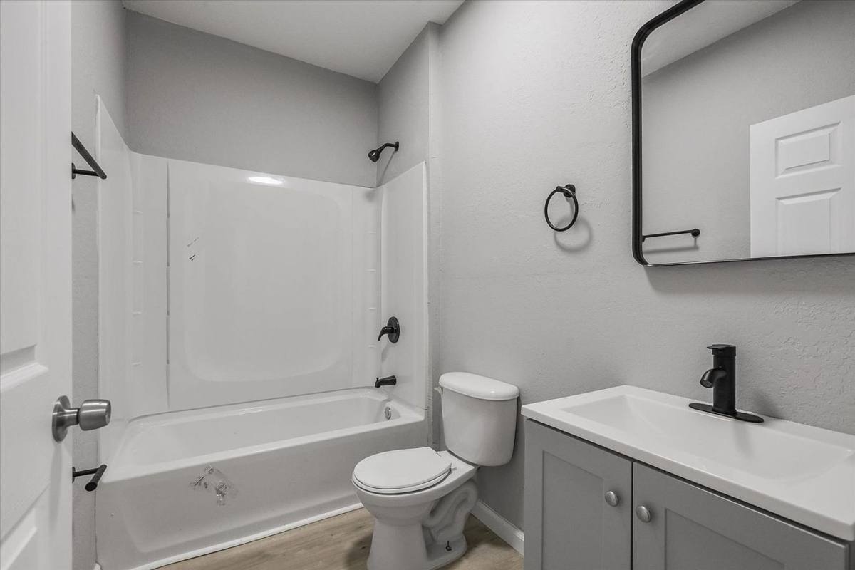 Apartment for rent at 401 Putnam Dr, Tallahassee, FL 32304