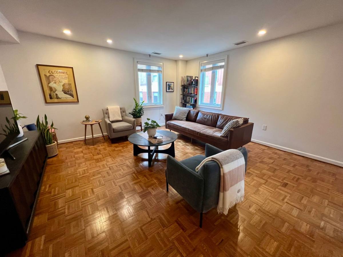 Apartment for rent at 136 N Bread St, Philadelphia, PA 19106
