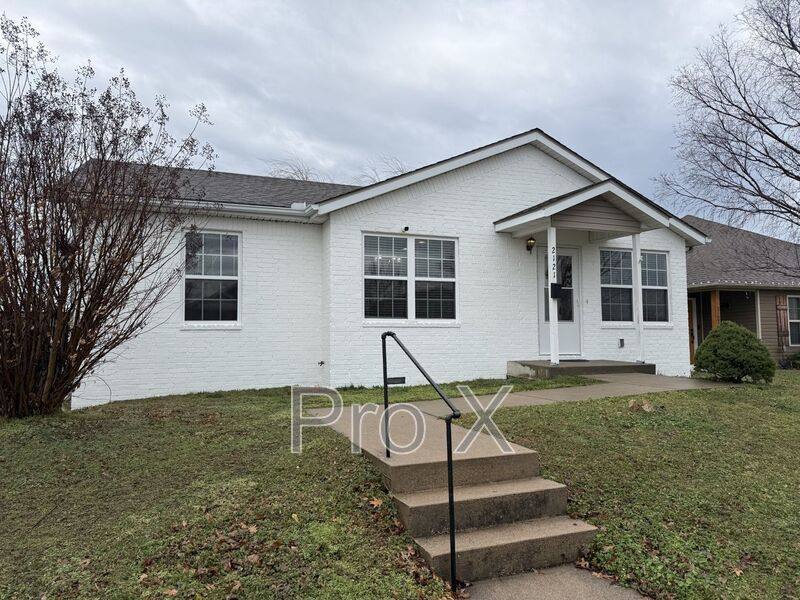 House for rent at 2121 Kentucky Ave, Joplin, MO 64804