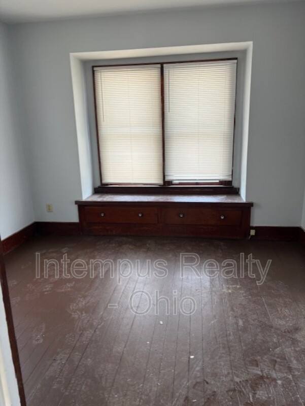 House for rent at 437 Nevada Ave NW, Warren, OH 44485