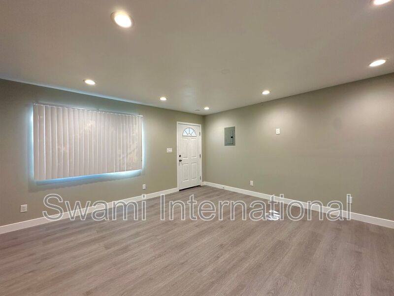 House for rent at 7102 1 2 S Figueroa St, Los Angeles, CA 90003