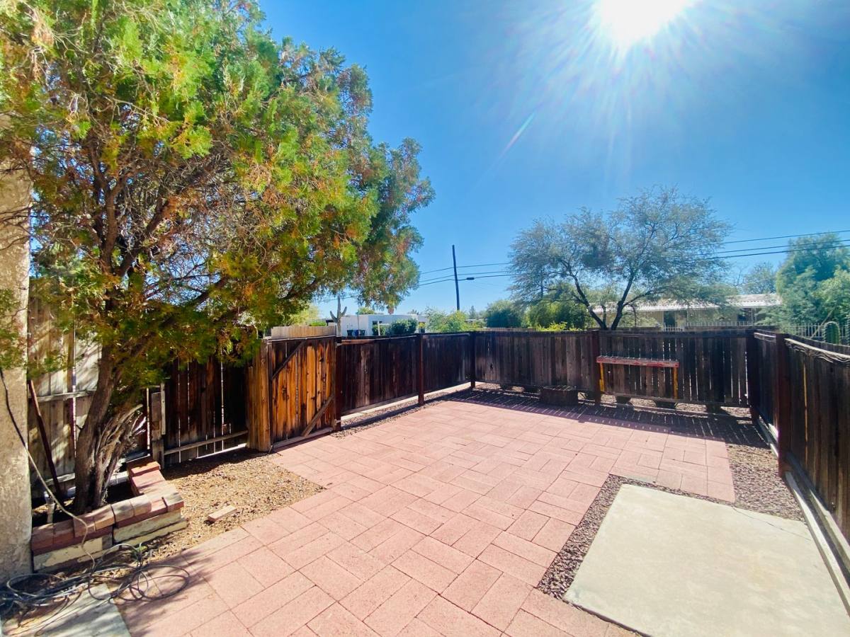 Apartment for rent at 3249 E Presidio Rd, Tucson, AZ 85716