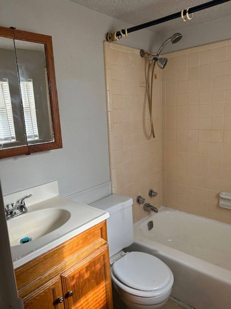 Apartment for rent at 1221 A Monnett Ave, Norman, OK 73069