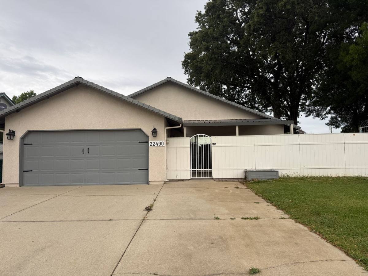 House for rent at 22490 Golftime Dr, Palo Cedro, CA 96073