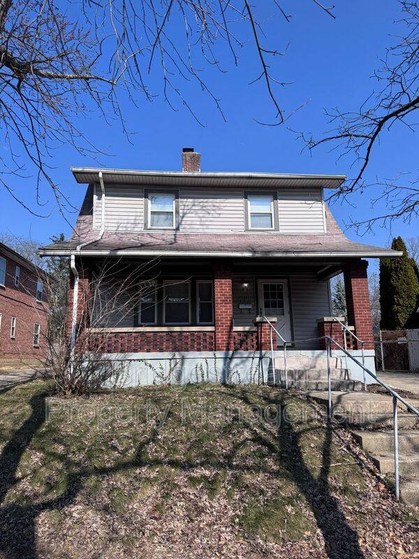 House for rent at 101 E Bruce Ave, Dayton, OH 45405