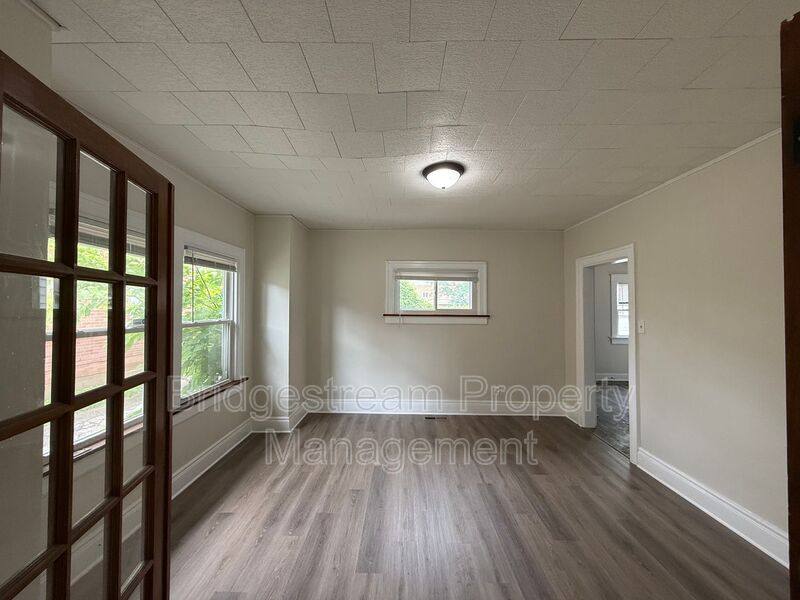 House for rent at 101 E Bruce Ave, Dayton, OH 45405
