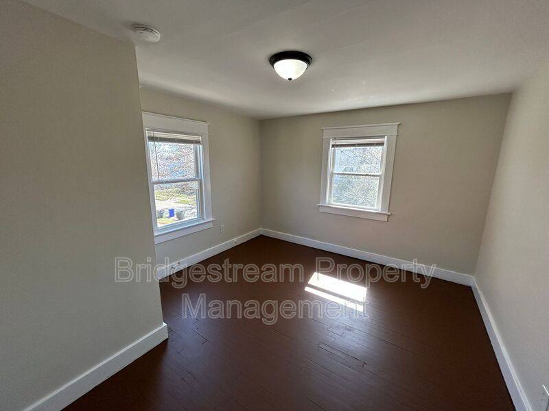 House for rent at 101 E Bruce Ave, Dayton, OH 45405