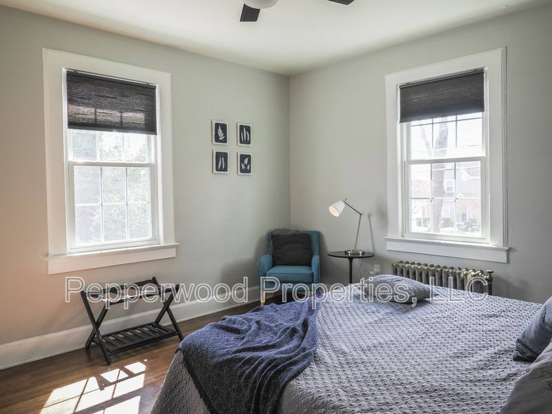 Apartment for rent at 519 E Main St #1, Spartanburg, SC 29302