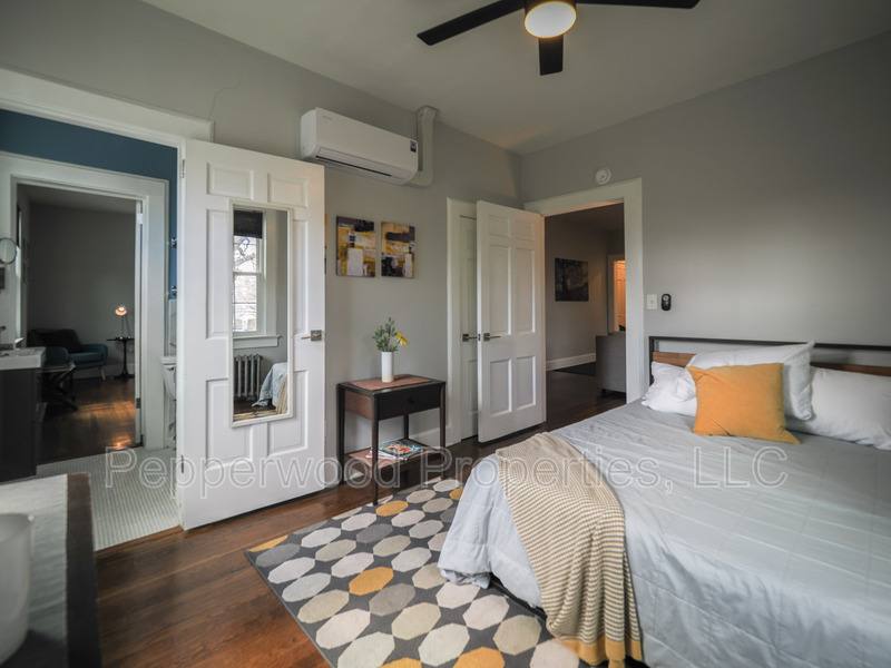 Apartment for rent at 519 E Main St #1, Spartanburg, SC 29302